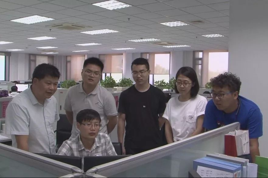 【兵(bīng)裝青年(nián)标兵(bīng)<9>】袁點,亮(liàng)點,不(bù)止一(yī)點點!