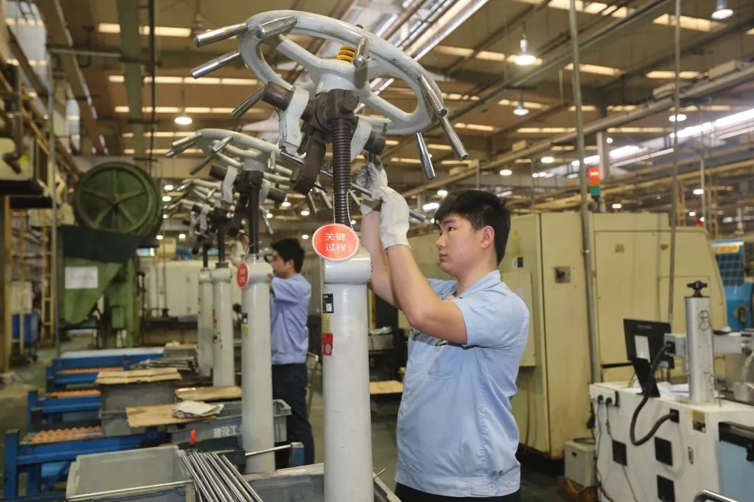 【打赢百日(rì)攻堅戰&lt;14&gt;】又(yòu)整合又(yòu)發展，看(kàn)建設工(gōng)業(yè)怎麽幹！