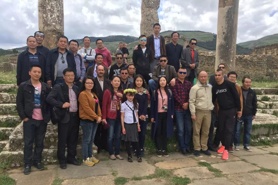 【建功“一(yī)帶一(yī)路(lù)”】長(cháng)江電(diàn)工(gōng):一(yī)家(jiā)兩代人(rén) “一(yī)帶一(yī)路(lù)”情