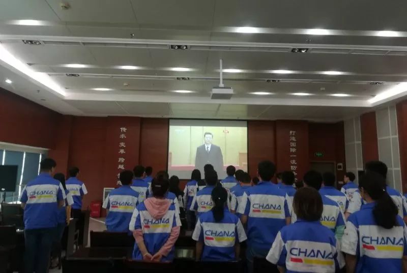 “兵(bīng)裝心青年(nián)”熱(rè)議(yì)習(xí)總書(shū)記對(duì)青年(nián)的(de)寄語