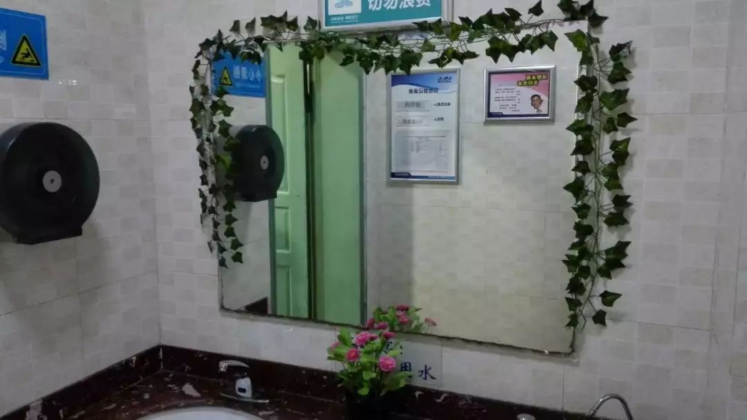 “十心”實不(bù)易，三年(nián)不(bù)尋常