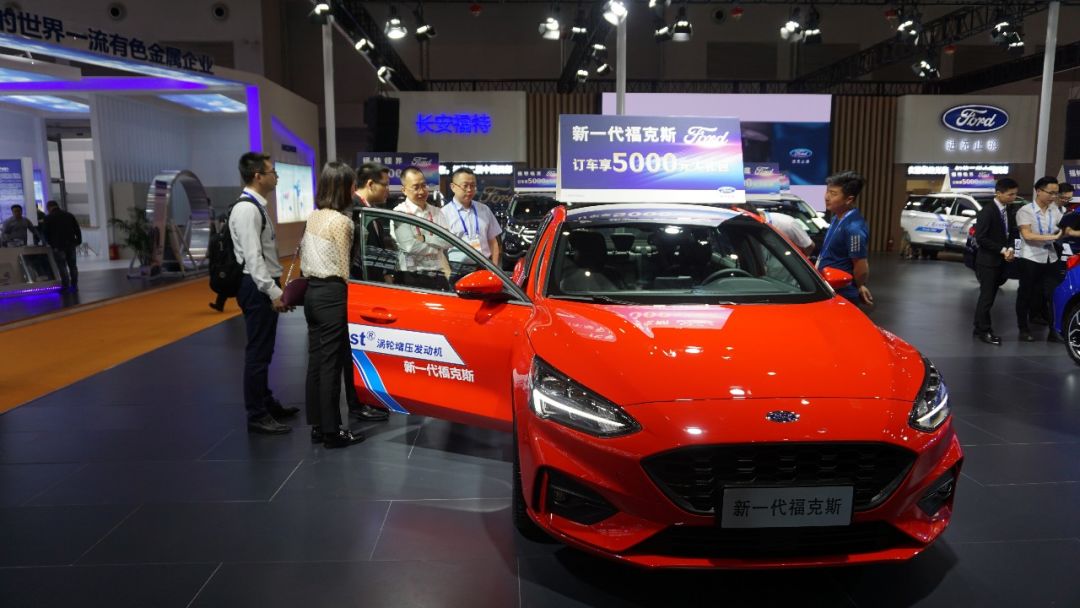 深化(huà)戰略合作(zuò) 推進融合發展——徐平出席“2019央企重慶行(xíng)”工(gōng)作(zuò)座談會(huì)并發言